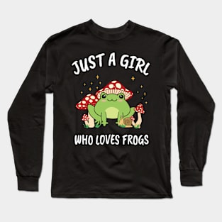 Just a Girl who Loves Frogs, Kawaii Cottagecore Long Sleeve T-Shirt